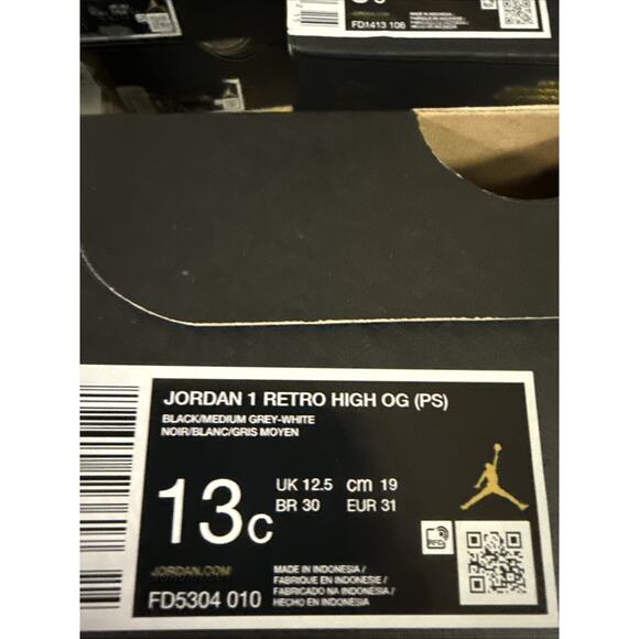Jordan 1 Retro High OG Satin Shadow PS 13 FD5304 010 Black /Grey - Picture 6 of 6